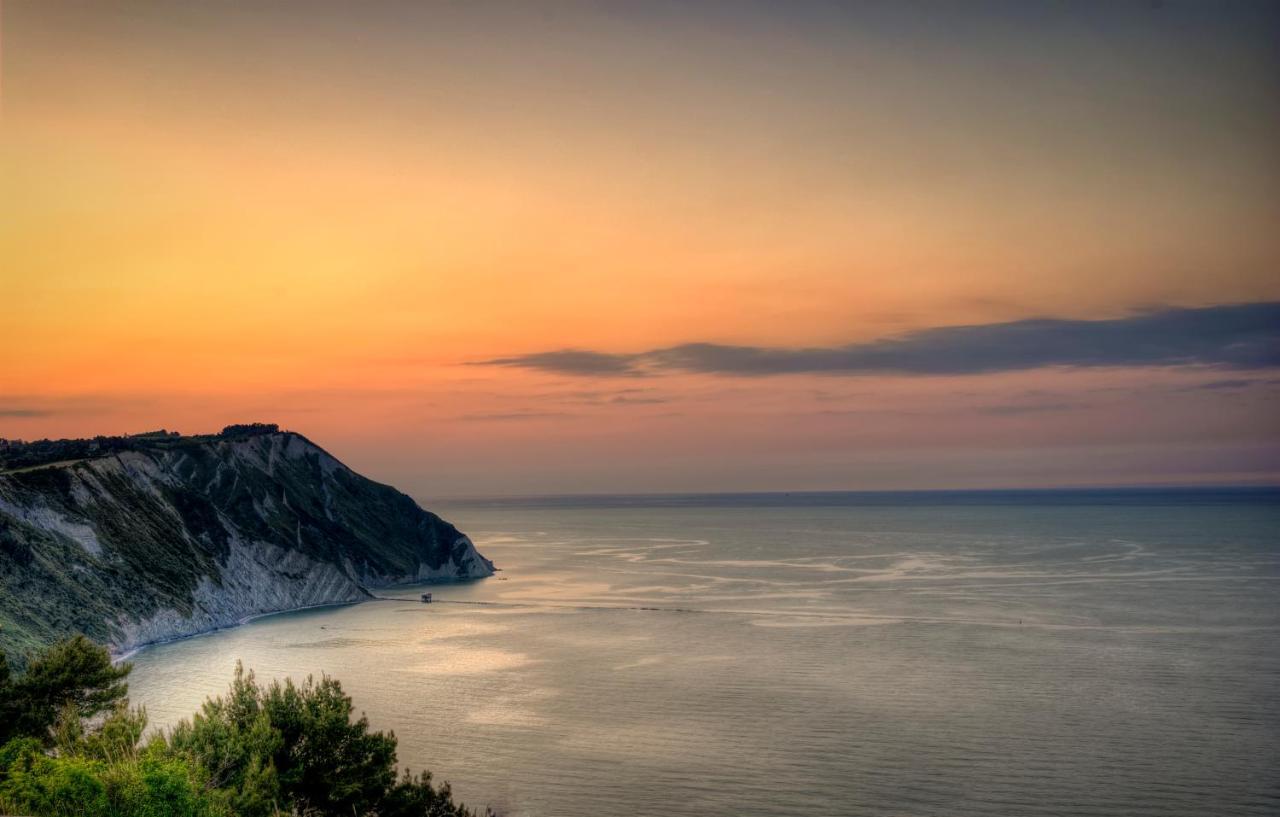 Affittacamere Caletta Del Conero Нумана Экстерьер фото